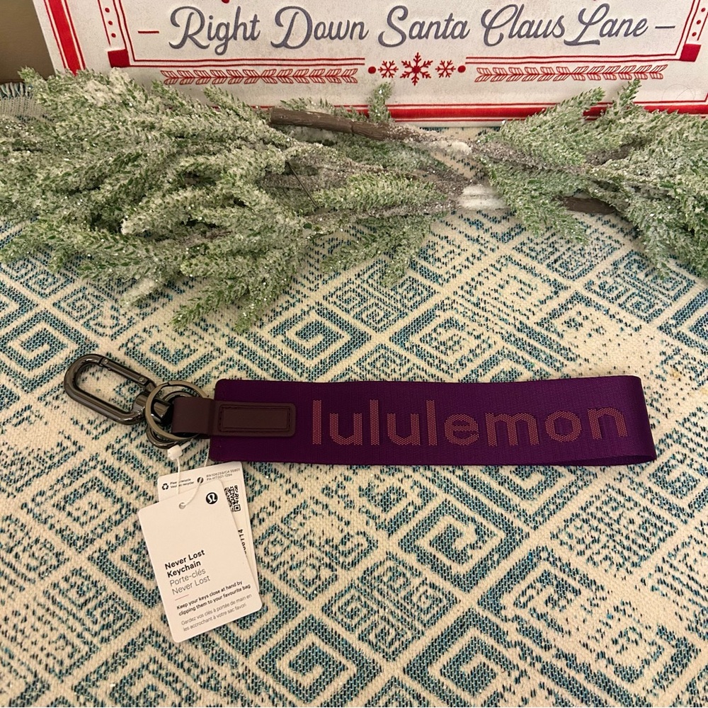 Lululemon Key Chain *Rare*
